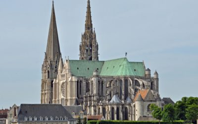 La Cathédrale de Chartres : Un voyage symbolique au cœur du sacré